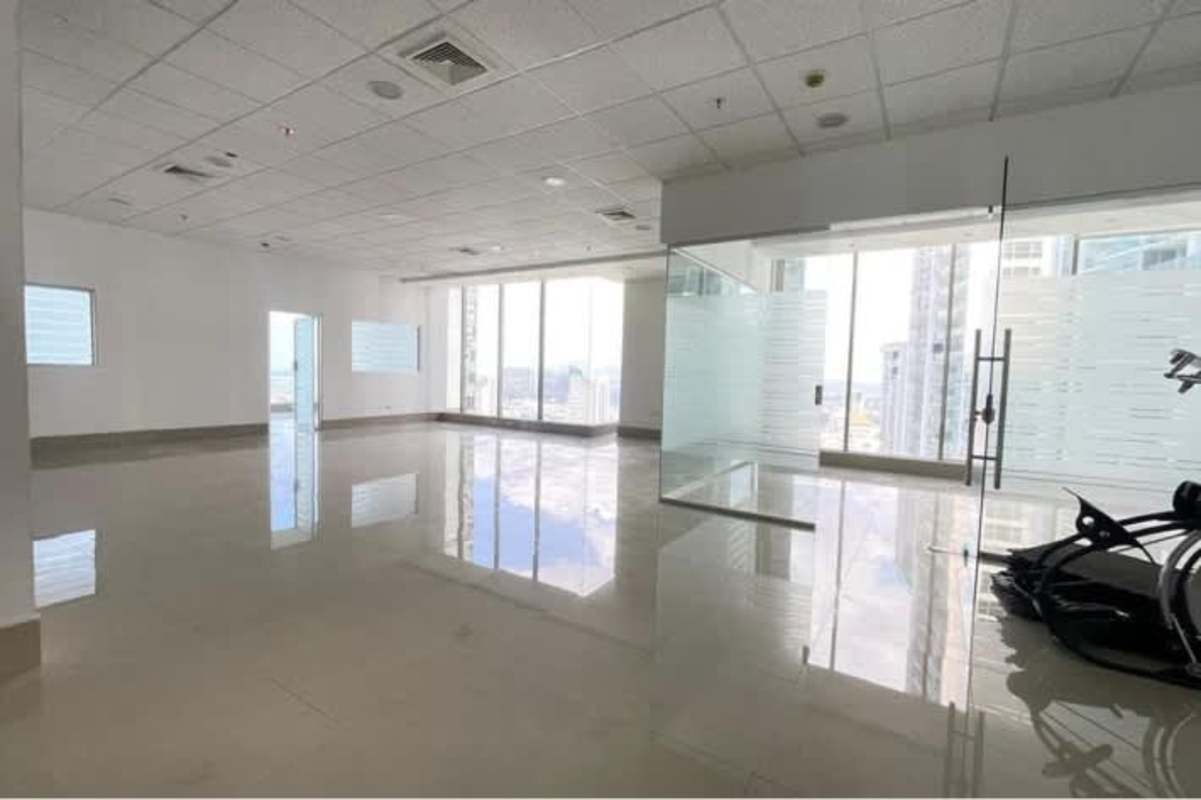 Glass walled private executive office in PH BICSA Tower corporate tower Panama