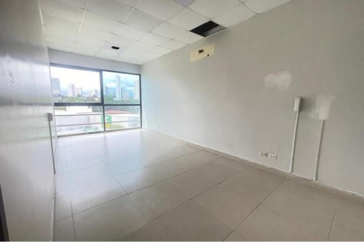 Balcony with panoramic city skyline view PH BICSA Tower Panama Avenida Balboa