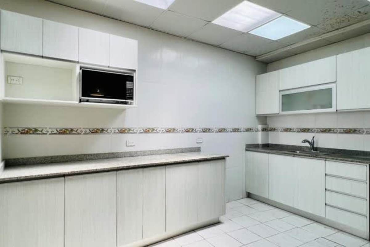 Patio terrace space ideal for outdoor dining in Villas de Vizcaya house Panama