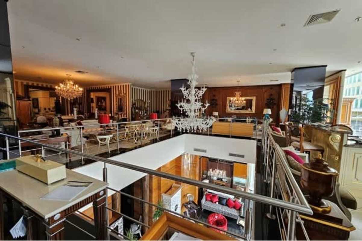 Mezzanine inside commercial retail for lease in Marbella financial sector Panama