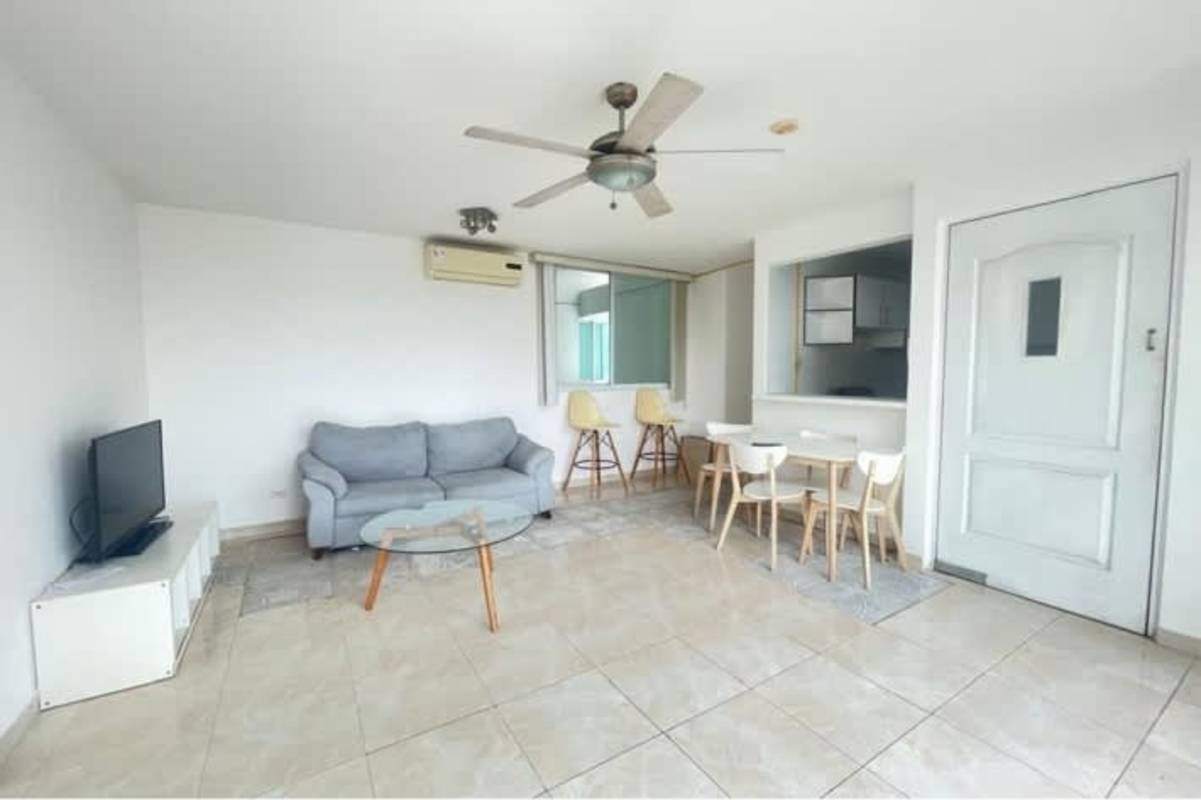 Modern kitchen with stone countertops and appliances PH Plaza Edison Panama