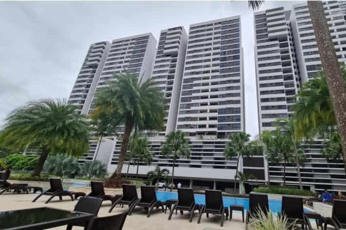 Open-plan living dining area with balcony PH Condado Country Club Condado del Rey