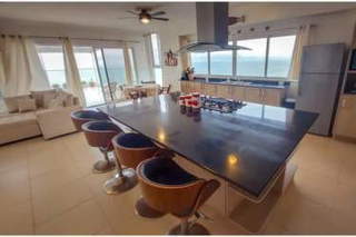 Condominium for Rental in Antón - 3 bedrooms