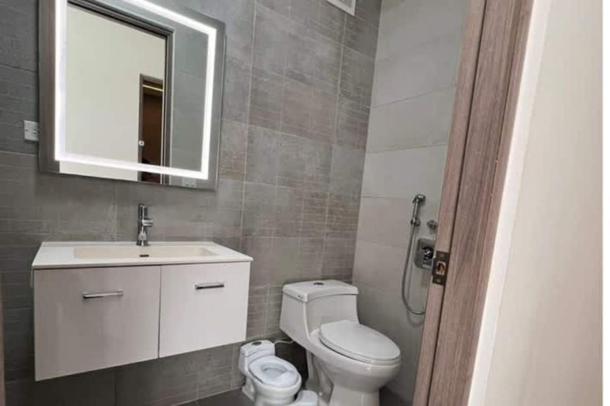 Outdoor infinity pool with jacuzzi in PH La Loma Hato Pintado Panama