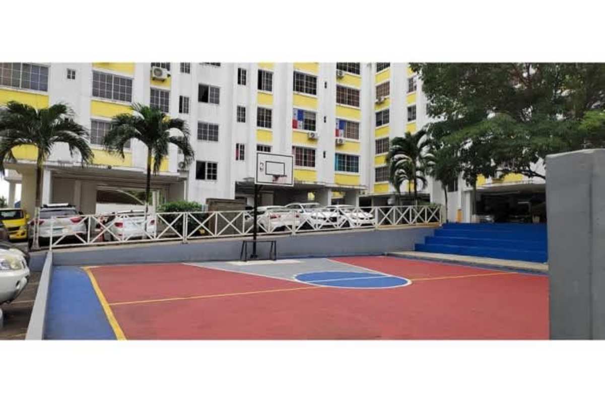 Apartment building with basketball court playground PH Mystic Hills El Crisol Panama
