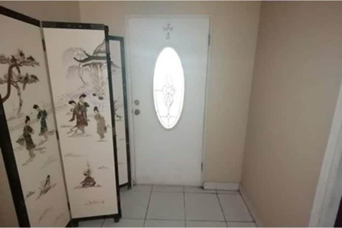 Large 4BR House with Pool & Garden in Las Cumbres Pedregal