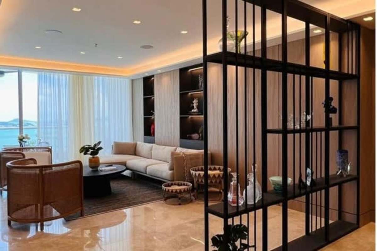 Private cinema screening room amenity in PH Costanera Avenida Balboa Panama