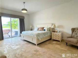 Detached Beach Villa for Sale in Antón - 5 bedrooms