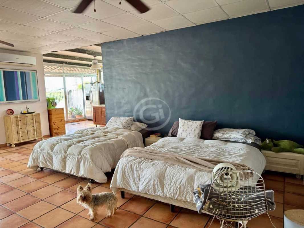 Bright studio apartment with open layout in PH Medici El Cangrejo Panama