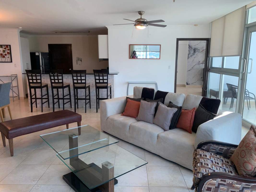 Bedroom with marble flooring, split air conditioning, modern furnishings, Costa del Este