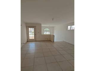 House for Sale in 24 de Diciembre - 3 bedrooms