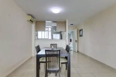 Modern bathroom with walk-in shower and quality finishes in PH El Peñón Playa Blanca