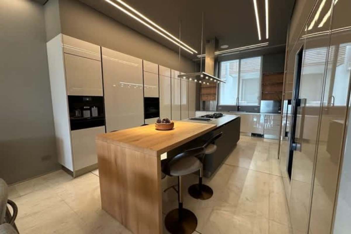 Luxurious master bedroom with balcony access and sea view in Ocean Reef Islands Punta Pacifica Panama