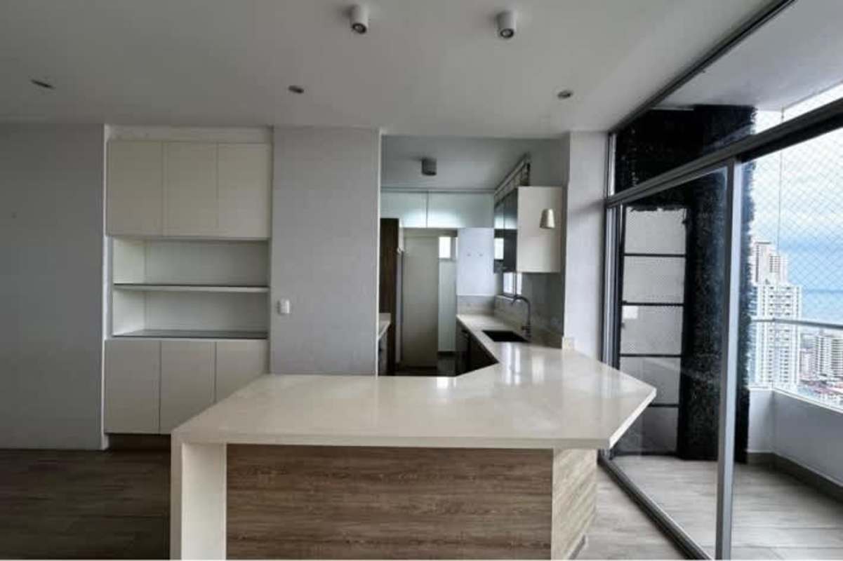 Contemporary kitchen with granite countertop and cabinetry PH San Francisco Bay Panama
