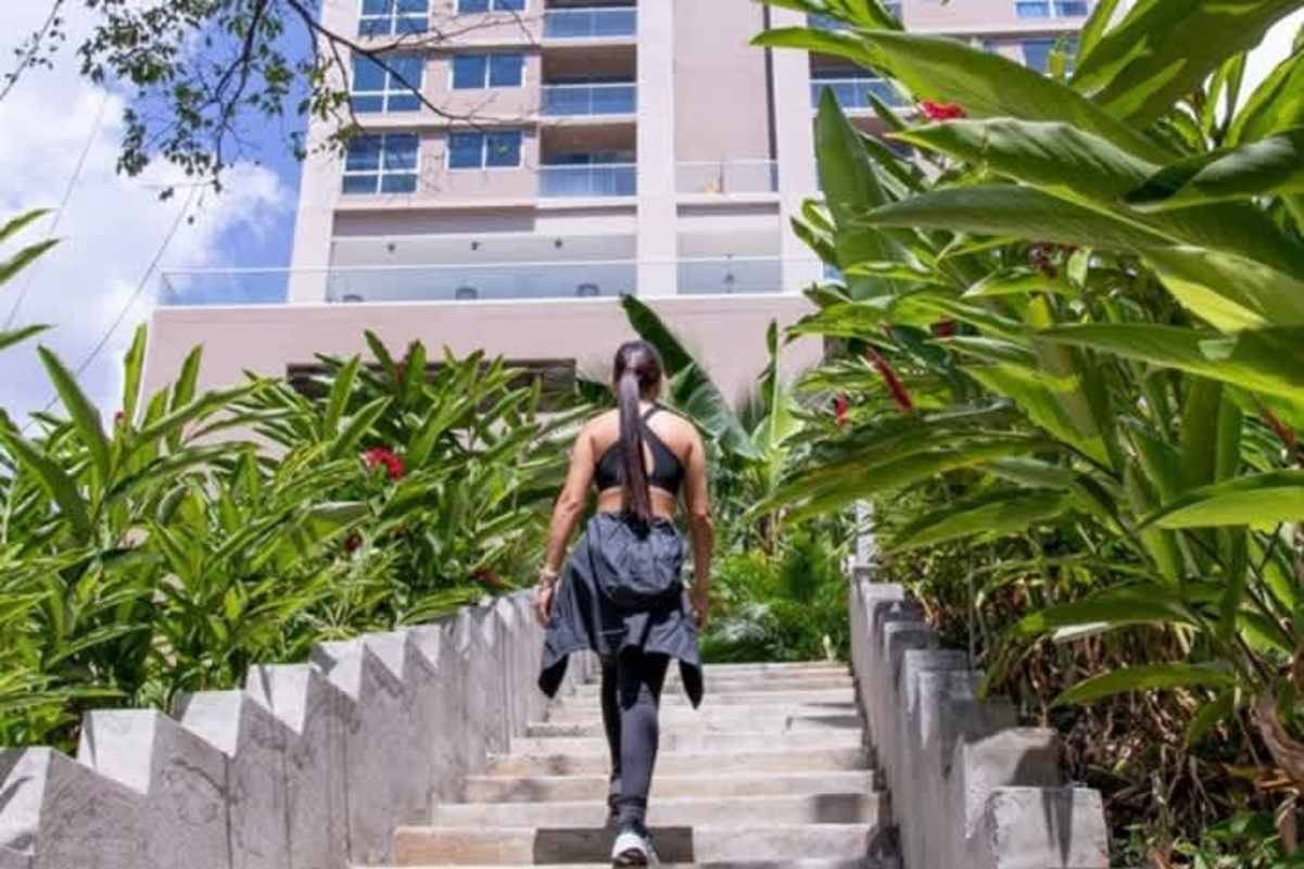 Infinity rooftop pool with city skyline vista at PH Isabella Towers Panama City