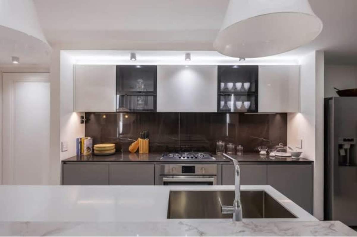 Rooftop terrace with panoramic skyline city views PH Wanders & Yoo Panama