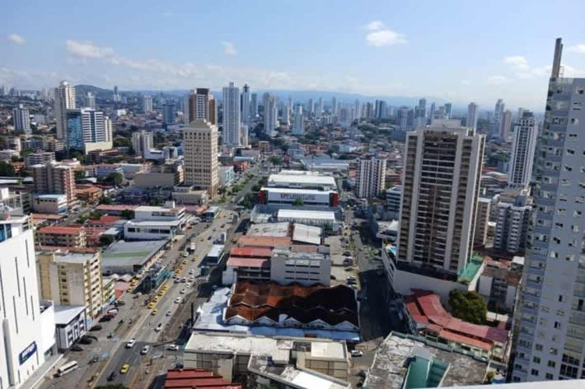 Balcony with skyline city views from PH Torre Bella Vista Bella Vista Panama