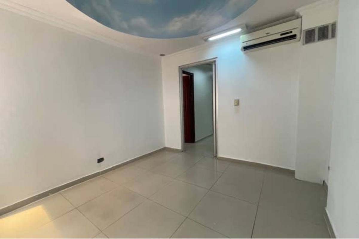 Enclosed office with tile floor and recessed lights PH BICSA Tower Panama