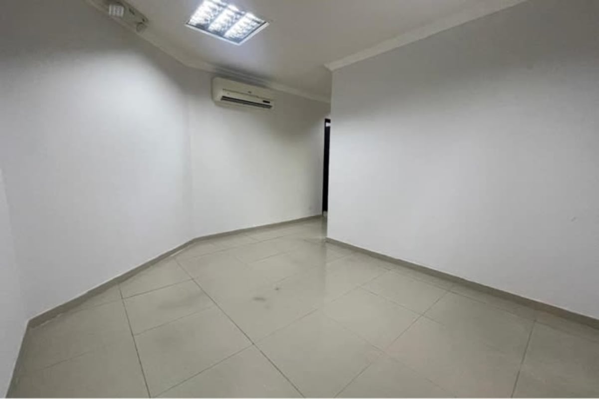 Minimalist empty office area in PH BICSA Tower Panama City