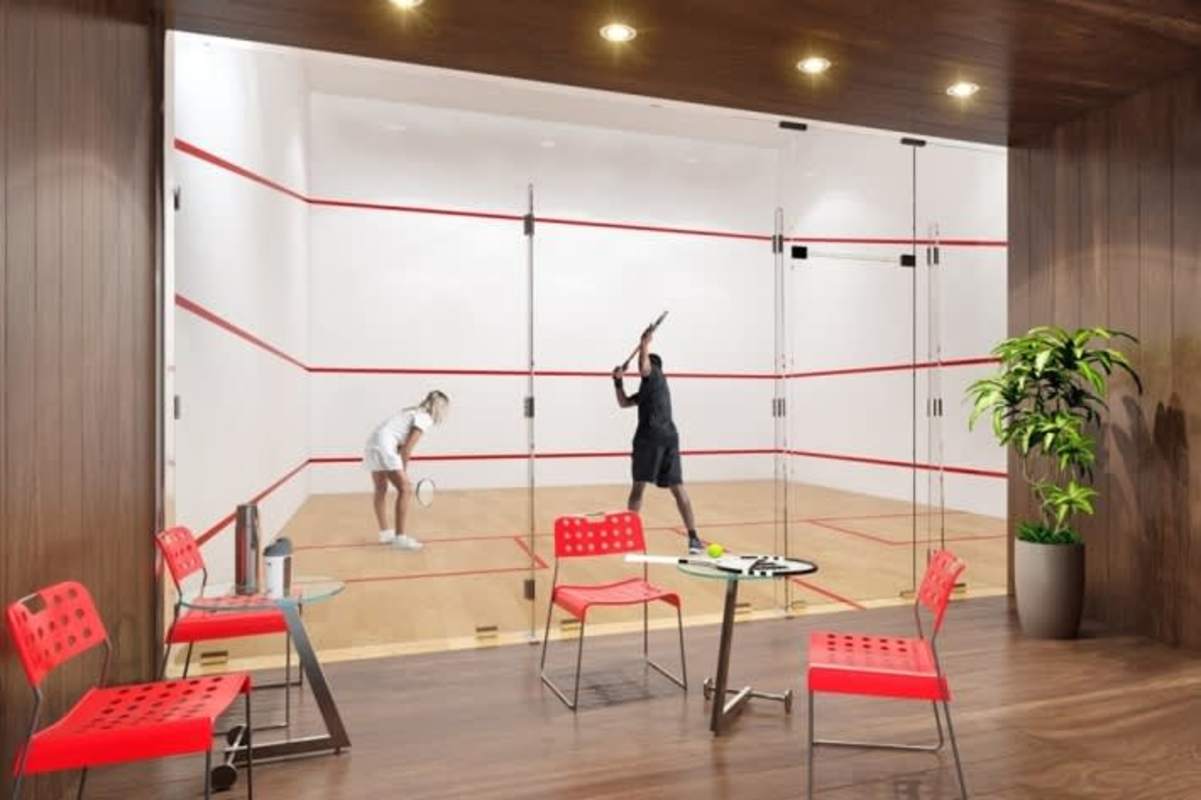 Professional squash court luxury condominium amenities in PH Miramar Panama City