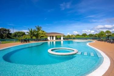 Beachfront Luxury 3BR Condo with Golf Views San Carlos