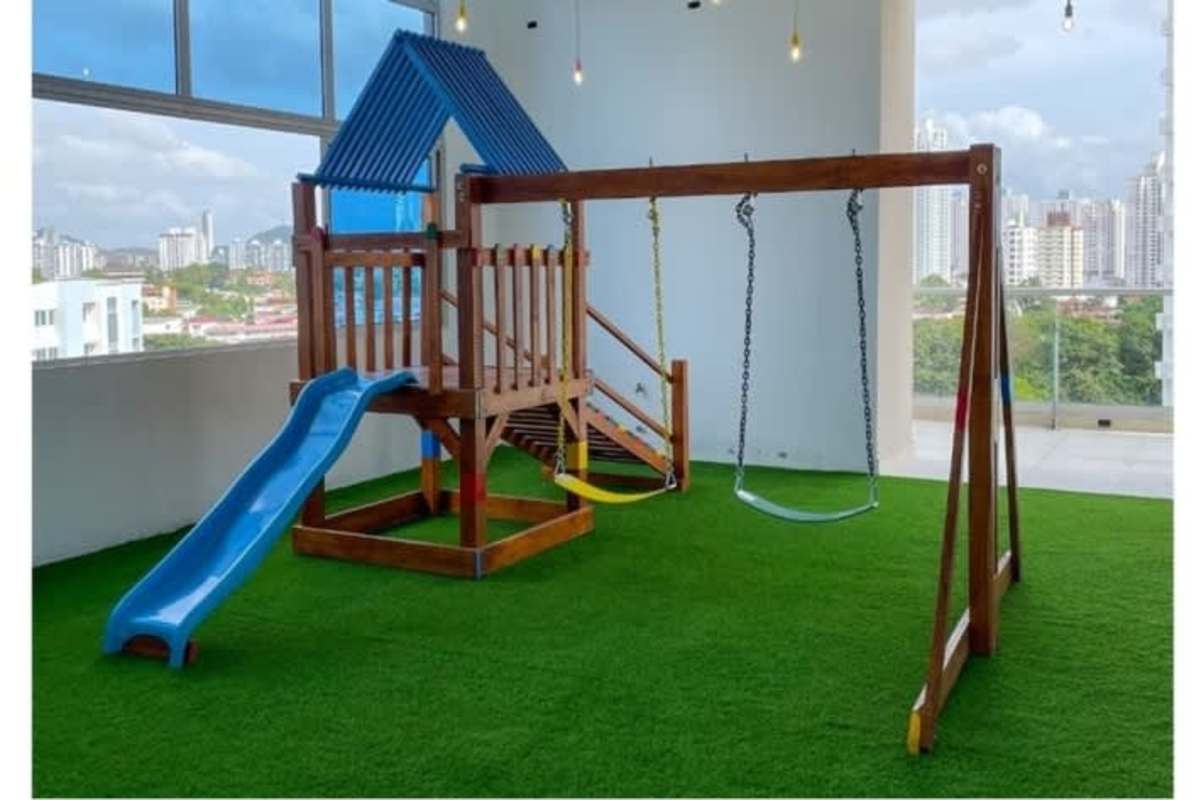 Private pool terrace with skyline view PH Isabella Towers Carrasquilla Panama