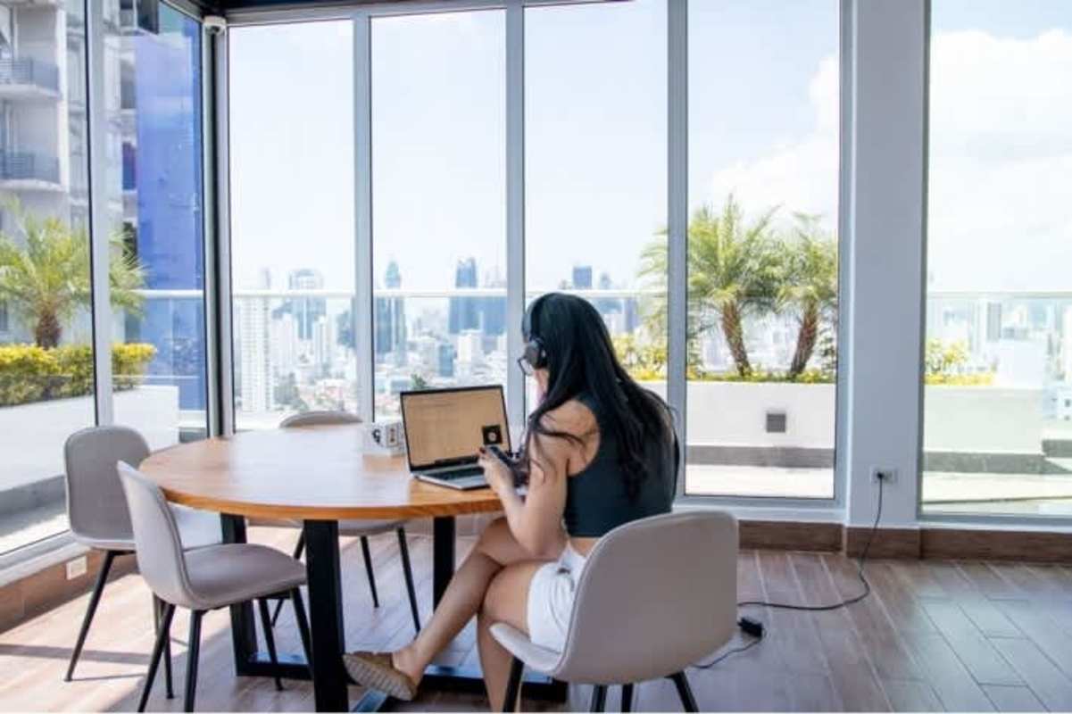Modern coworking and business lounge area PH Isabella Towers Carrasquilla Panama