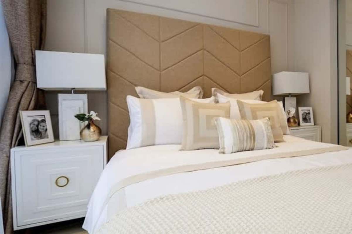 Contemporary kitchen area with cabinets and granite counters in PH Portofino Tower Betania Panama