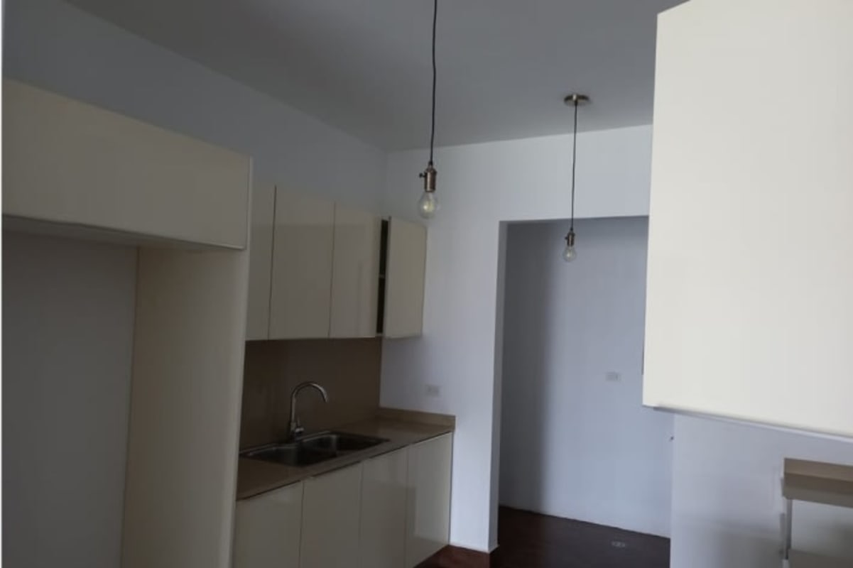 Balcony overlooking green areas and mountain view apartment PH Costamare Panama