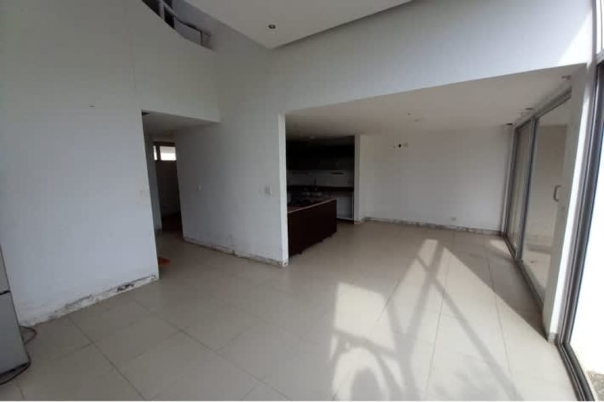 Spacious bedroom with closet and window PH Costa Sur Village Panama