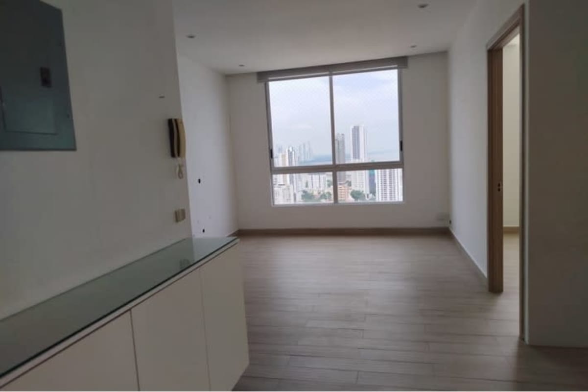 Contemporary kitchen with granite countertops, built-in oven in PH San Francisco Tower Panama