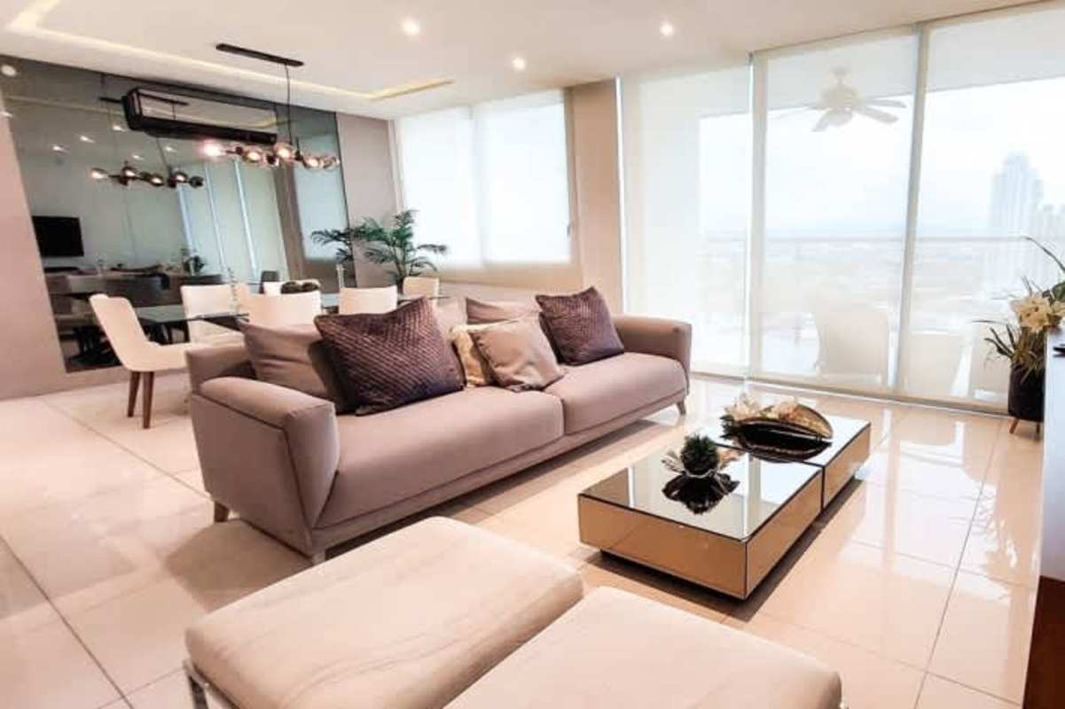 Spacious living and dining area with large windows, Costa del Este PH Bali Panama