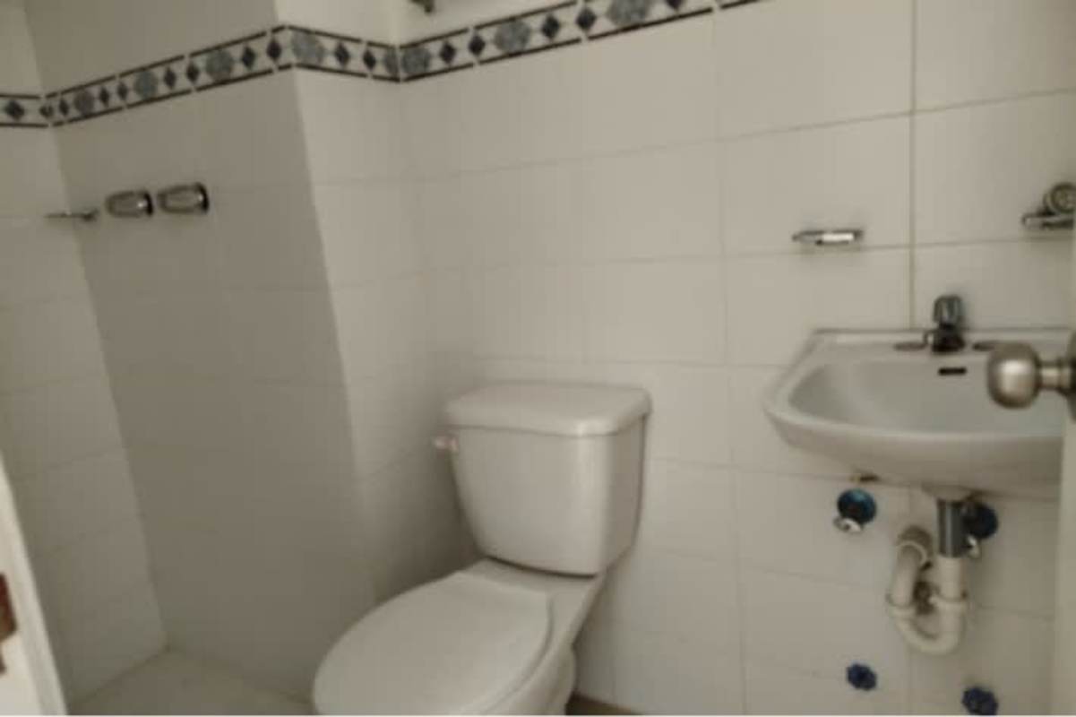 Modern bathroom with glass shower enclosure PH San Francisco Tower Panama