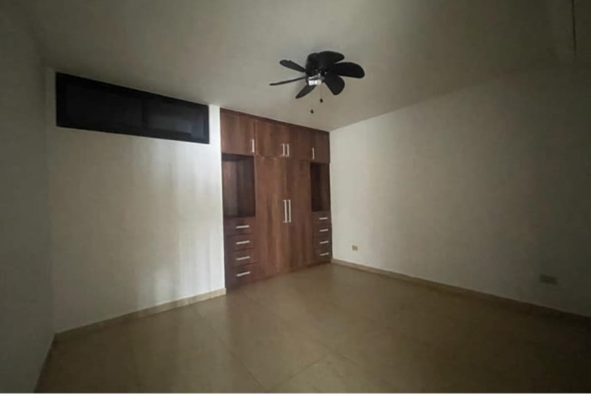 Additional bedroom with closet and ceiling fan PH Condado View Condado del Rey