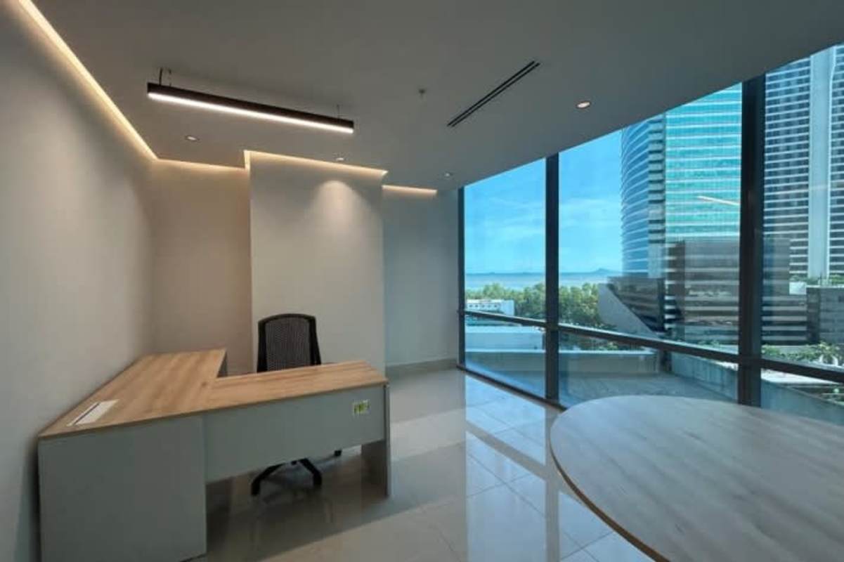 Furnished 140m² Office for Rent Costa del Este PH Corporate Center