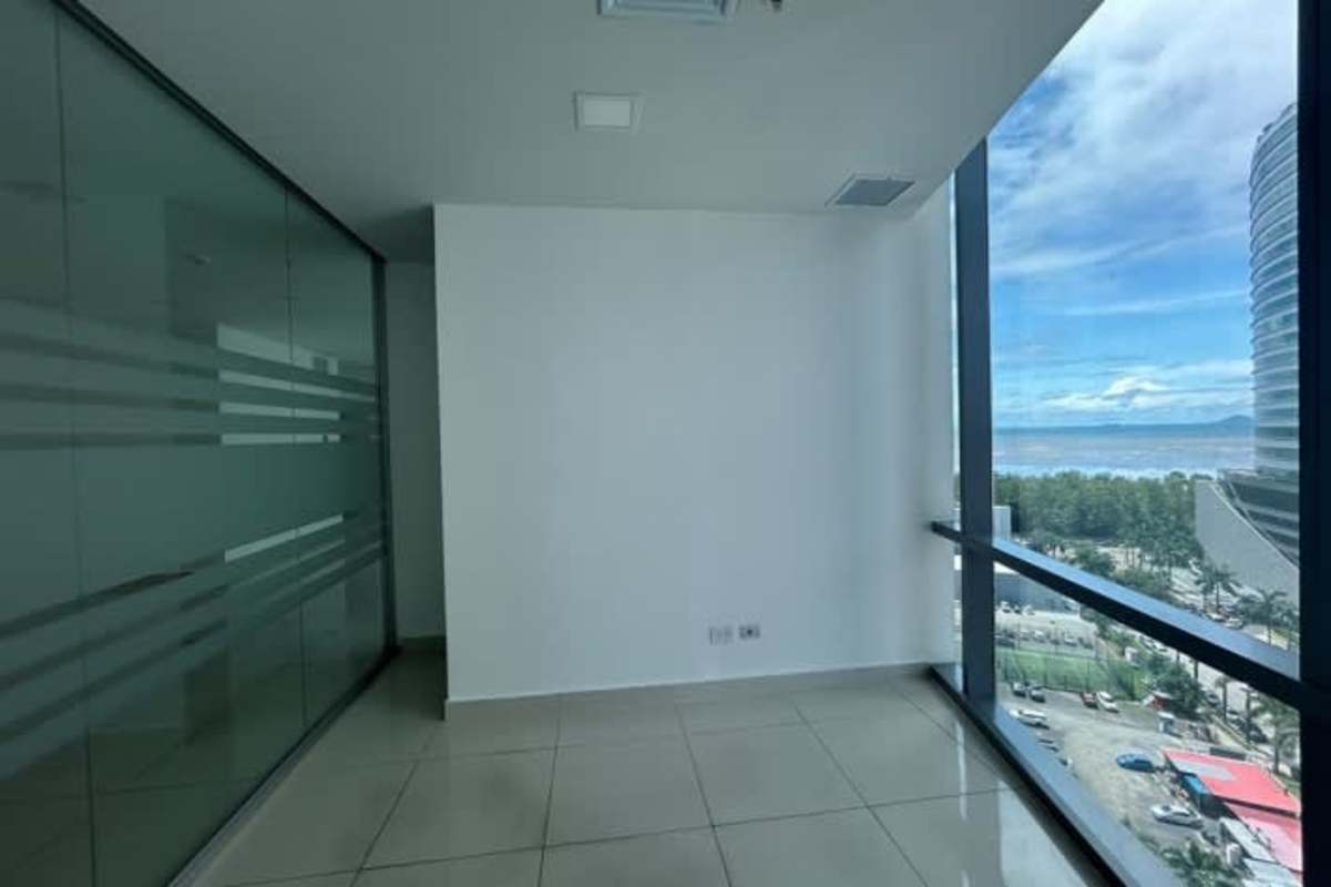 Private office room with city view PH Financial Park Costa del Este Panama