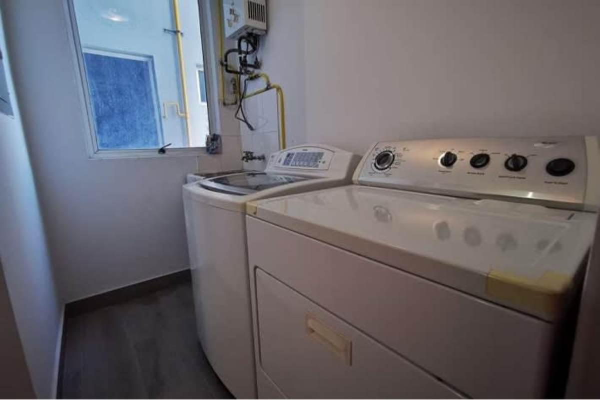 Bright second bedroom with ensuite bathroom furnished loft PH Blue Park Panama