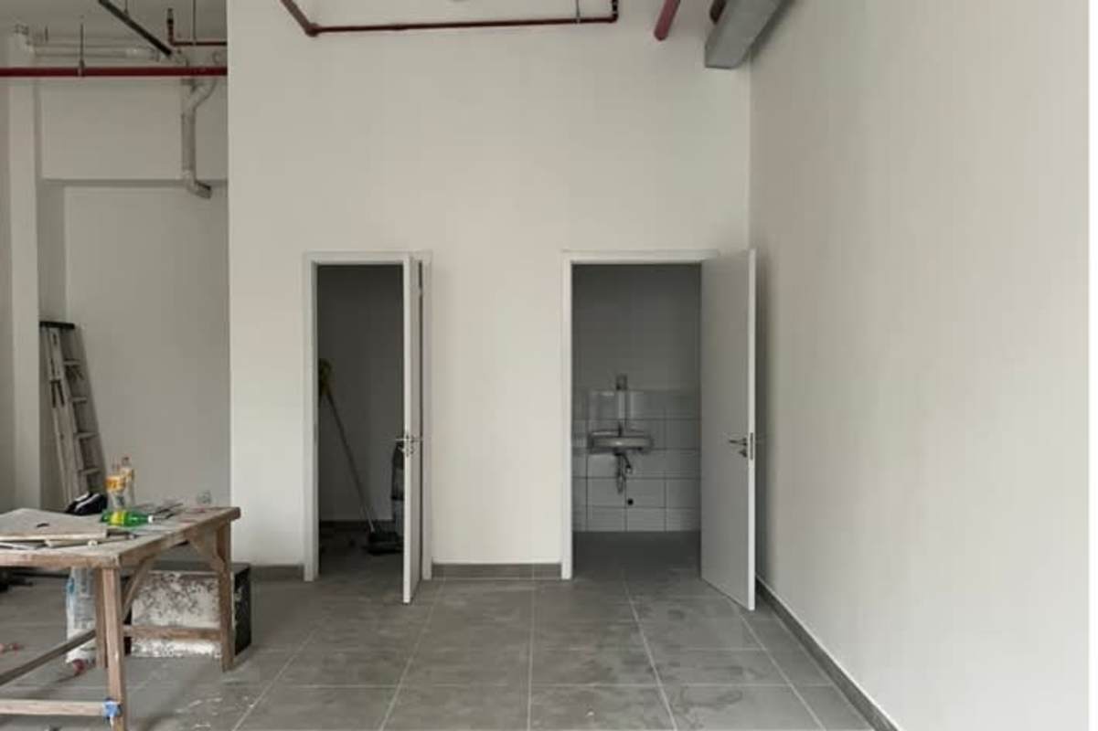 Open unfinished interior with high ceilings in Casco Viejo commercial rental in San Felipe Panama