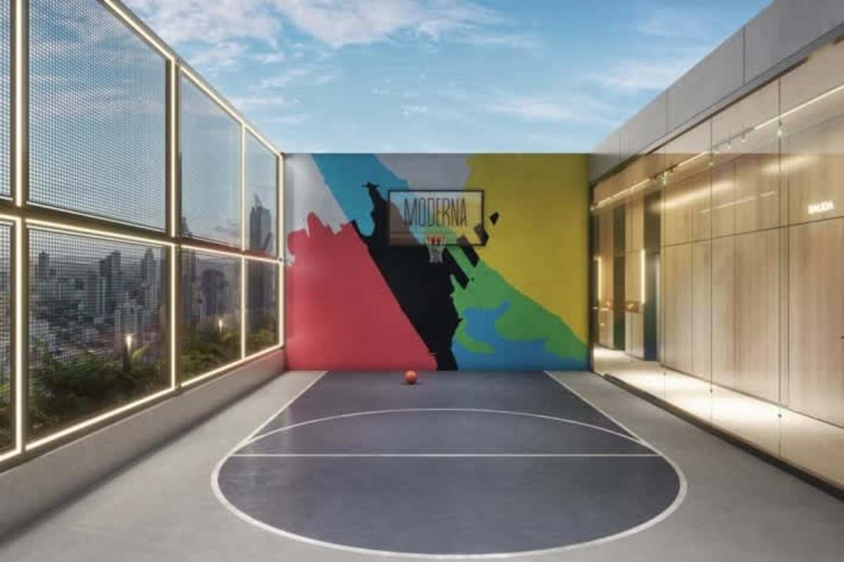 Rooftop half basketball court with skyline backdrop at PH 360 Urban Living Panama