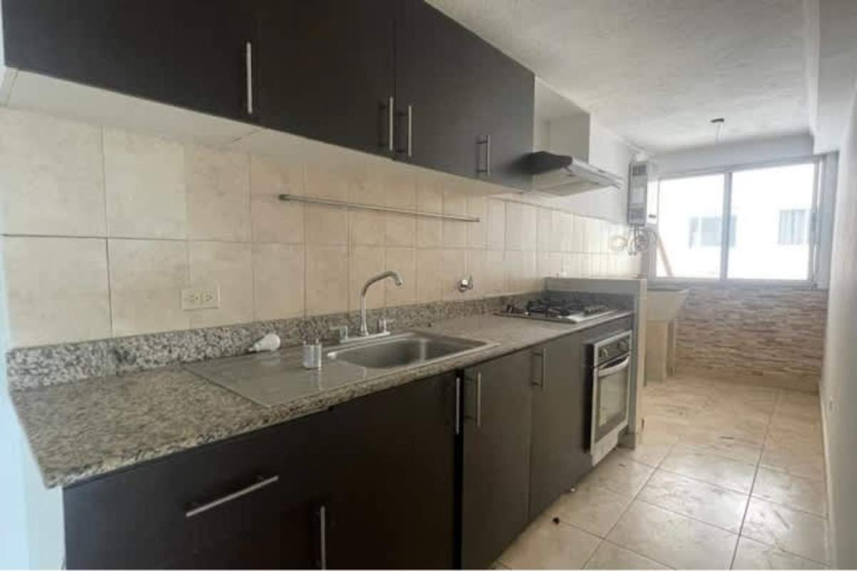 Bedroom featuring large window ceiling fan tiled floor PH Parque Lefevre Panama
