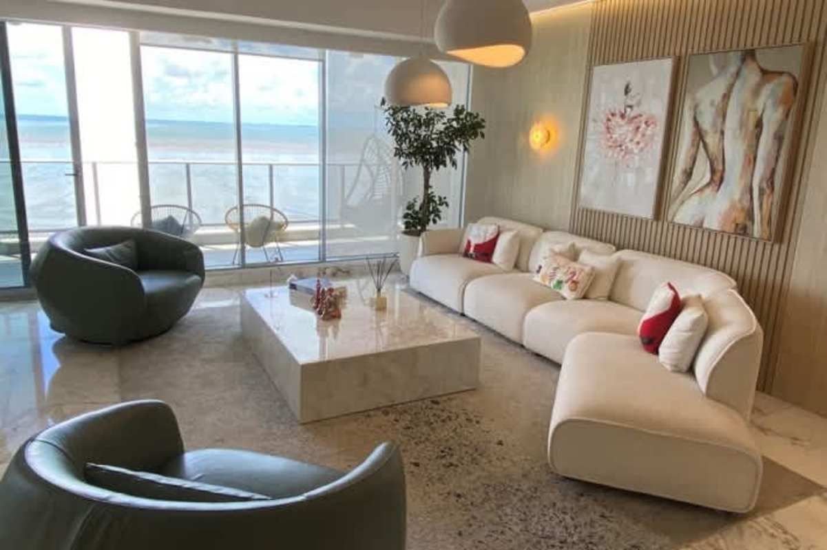 Bright master bedroom with floor-to-ceiling windows ocean view PH Regalia Panama