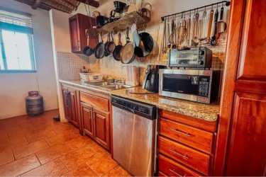 Gazebo rancho with barbecue grill, pergola and outdoor dining Playa Malibú Panama