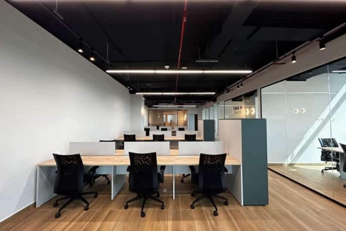 Conference room in Tower Financial Center with panoramic city views in Panama