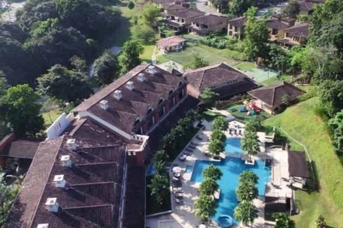 Spacious living room luxury penthouse Embassy Club with panoramic terrace Clayton Panama