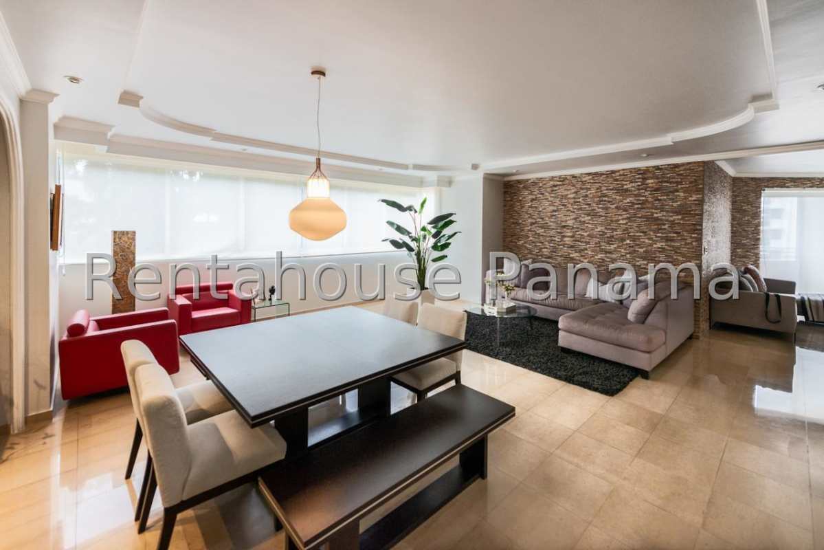 Expansive 80m2 private terrace in PH Vistanova with skyline views Panama City