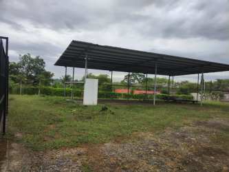 Warehouse & Commercial Lot for Rent in El Terronal David
