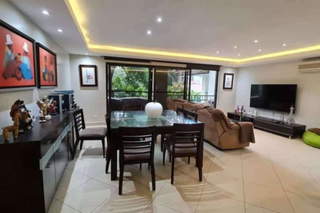 Apartment for Sale in Clayton - 3 bedrooms