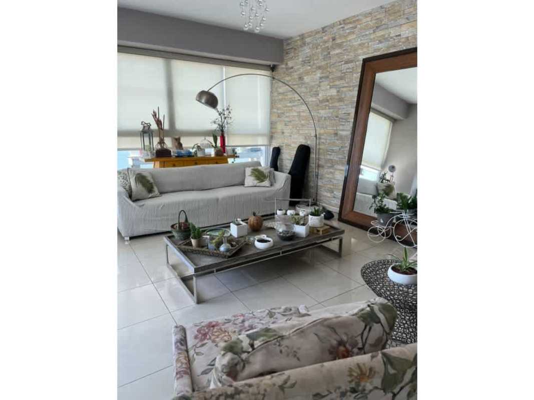 Luxury bathroom walk-in shower, vanity PH Vision Tower Coco del Mar Panama