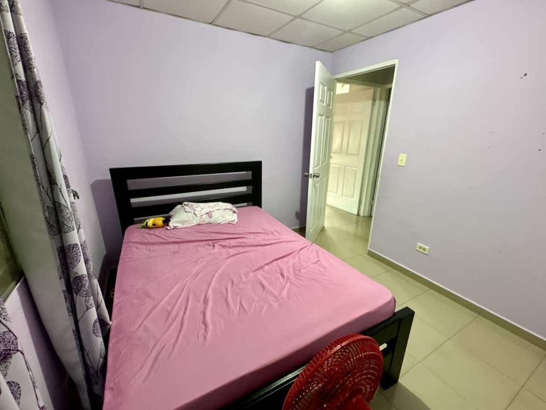 Full bathroom with shower and pedestal sink Las Cumbres Panama City