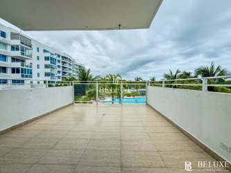 Private balcony overlooking swimming pool lush gardens PH Coral Park Playa Blanca